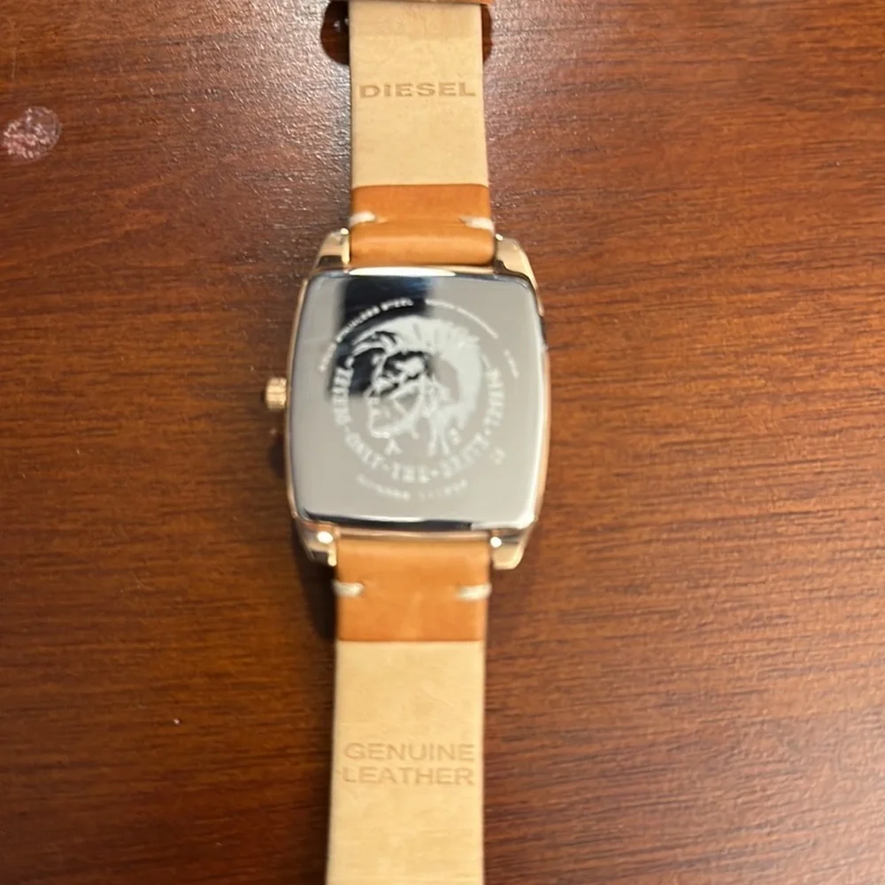 NWOT Diesel “Becky” rose gold women’s watch 32mm square face